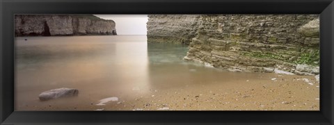 Framed Waterfront Cliffs, North Landing, Flamborough, Yorkshire, England, United Kingdom Print