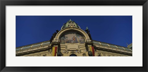 Framed Low Angle View of the Municipal House, Prague, Czech Republic Print