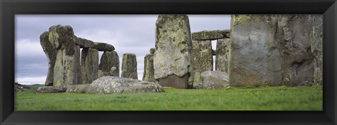 Framed Rock formations of Stonehenge, Wiltshire, England Print