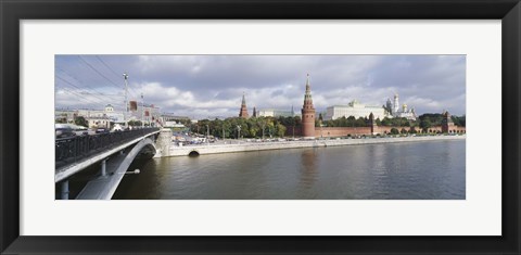 Framed Bridge across a river, Bolshoy Kamenny Bridge, Grand Kremlin Palace, Moskva River, Moscow, Russia Print