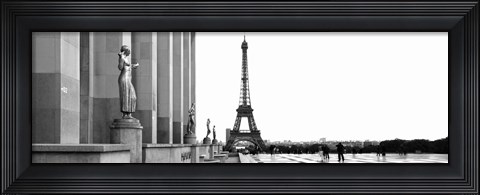 Framed Statues at a palace with a tower in the background, Eiffel Tower, Place Du Trocadero, Paris, Ile-De-France, France Print
