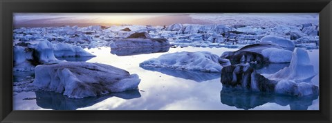 Framed Icebergs on Jokulsarlon lagoon, Vatnajokull Glacier, Iceland. Print