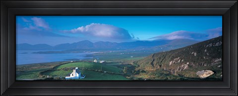 Framed High angle view of a cottage in a field near a bay, Allihies, County Cork, Munster, Republic of Ireland Print