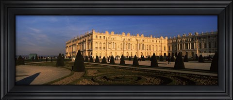 Framed Formal garden in front of a castle, Chateau de Versailles, Versailles, Paris, Ile-de-France, France Print
