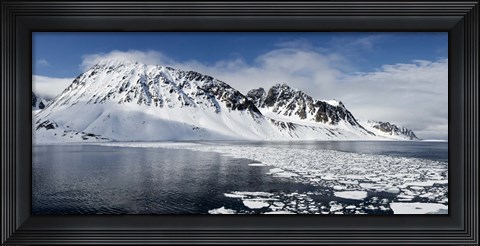 Framed Ice floes on water with a mountain range in the background, Magdalene Fjord, Spitsbergen, Svalbard Islands, Norway Print