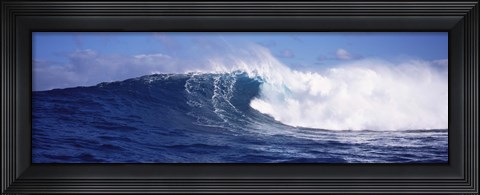 Framed Rough waves in the sea, Tahiti, French Polynesia Print