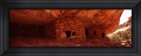 Framed Dwelling structures on a cliff, Anasazi Ruins, Mule Canyon, Utah, USA Print