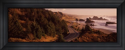 Framed Highway along a coast, Highway 101, Pacific Coastline, Oregon, USA Print