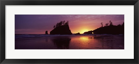 Framed Silhouette of seastacks at sunset, Second Beach, Washington State Print