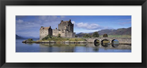 Framed Castle on an island, Eilean Donan, Loch Duich, Dornie, Highlands Region, Scotland Print