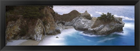 Framed Rocks on the beach, Julia Pfeiffer Burns State Park, Big Sur, California Print