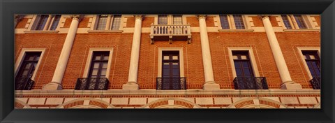 Framed Low angle view of an educational building, Rice University, Houston, Texas, USA Print