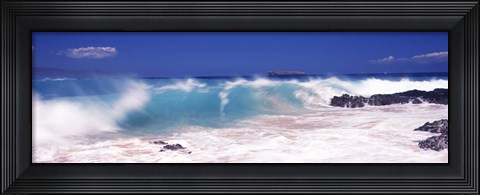 Framed Waves breaking on the rocks, Big Beach, Makena, Maui, Hawaii, USA Print