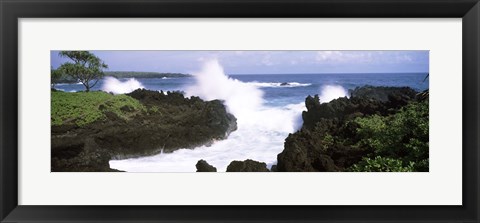 Framed Waves breaking at the coast, Hana Coast, Black Sand Beach, Hana Highway, Waianapanapa State Park, Maui, Hawaii, USA Print