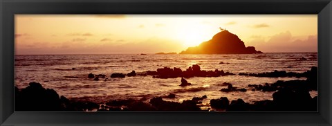 Framed Rock formations on the coast, Aloo Island, Hana, Maui, Hawaii, USA Print