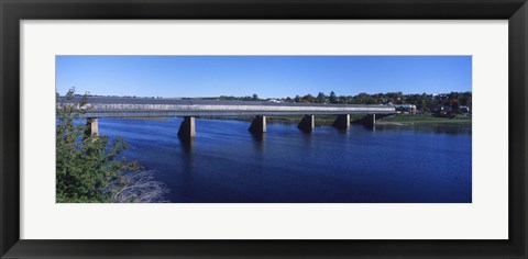 Framed Hartland Bridge, world&#39;s longest covered bridge across the Saint John&#39;s River, Hartland, New Brunswick, Canada Print