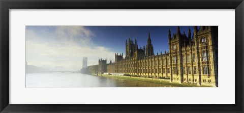 Framed Government building at the waterfront, Houses Of Parliament, Thames River, London, England Print