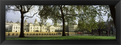 Framed Horse guards building, St. James&#39;s Park, Westminster, London, England Print