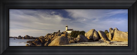Framed Pontusval Lighthouse, Brignogan-Plage, Finistere, Brittany, France Print