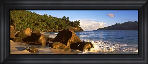Framed Waves splashing onto rocks on North Island with Silhouette Island in the background, Seychelles Print