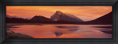 Framed Mt Rundle &amp; Vermillion Lakes Banff National Park Alberta Canada Print