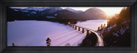 Framed High angle view of a bridge across a lake, Sylvenstein Lake, Bavaria, Germany Print