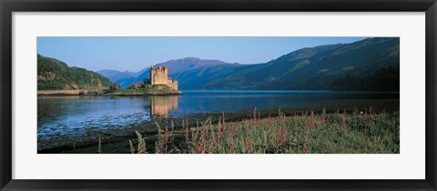 Framed Eilean Donan Castle &amp; Loch Duich Scotland Print