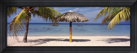 Framed Sunshade on the beach, La Boca, Cuba Print