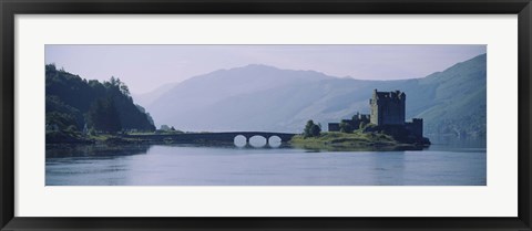 Framed Castle at the lakeside, Eilean Donan Castle, Loch Duich, Highlands Region, Scotland Print