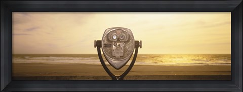 Framed Mechanical Viewer, Pacific Ocean, California, USA Print
