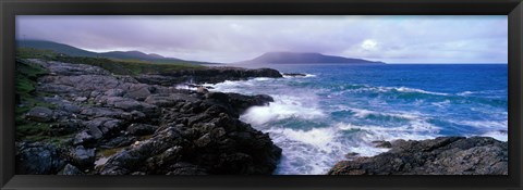 Framed (Traigh Luskentyre ) Sound of Taransay (Outer Hebrides ) Isle of Harris Scotland Print