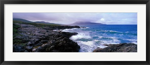 Framed (Traigh Luskentyre ) Sound of Taransay (Outer Hebrides ) Isle of Harris Scotland Print