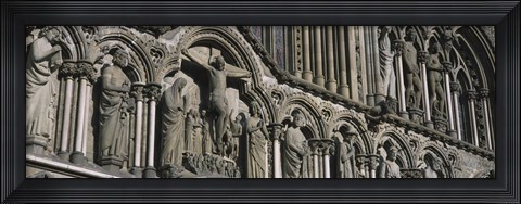 Framed Low angle view of statues carved on wall of a cathedral, Trondheim, Norway Print