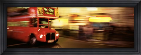 Framed England, London, Bus on the street of London Print