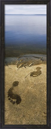 Framed High angle view of wet footprints on a rock, Lake Pielinen, Lieksa, Finland Print