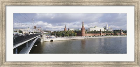 Framed Bridge across a river, Bolshoy Kamenny Bridge, Grand Kremlin Palace, Moskva River, Moscow, Russia Print