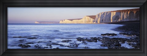 Framed Chalk cliffs at seaside, Seven sisters, Birling Gap, East Sussex, England Print