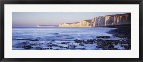 Framed Chalk cliffs at seaside, Seven sisters, Birling Gap, East Sussex, England Print