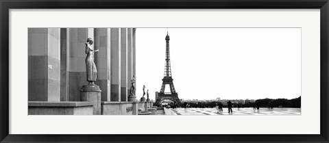 Framed Statues at a palace with a tower in the background, Eiffel Tower, Place Du Trocadero, Paris, Ile-De-France, France Print