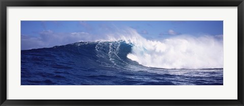 Framed Rough waves in the sea, Tahiti, French Polynesia Print