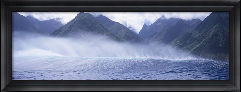 Framed Rolling waves and mountains, Tahiti, French Polynesia Print