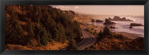 Framed Highway along a coast, Highway 101, Pacific Coastline, Oregon, USA Print