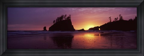 Framed Silhouette of seastacks at sunset, Second Beach, Washington State Print