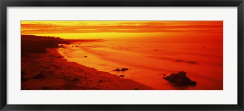 Framed Rock formations on the beach, California (red) Print