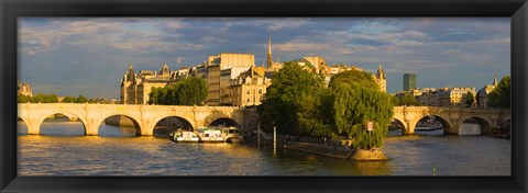 Framed Arch bridge over a river, Pont Neuf, Seine River, Isle de la Cite, Paris, Ile-de-France, France Print