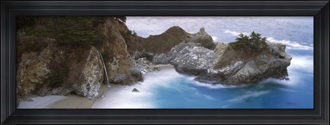 Framed Rocks on the beach, Julia Pfeiffer Burns State Park, Big Sur, California Print