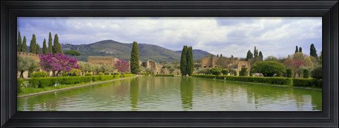 Framed Pond at a villa, Hadrian&#39;s Villa, Tivoli, Lazio, Italy Print