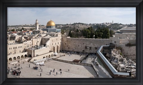 Framed Tourists praying at the Wailing Wall in Jerusalem, Israel Print