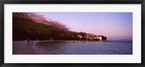 Framed Tourists on the beach, Makarska, Dalmatia, Croatia Print