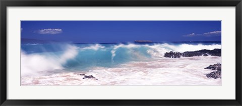 Framed Waves breaking on the rocks, Big Beach, Makena, Maui, Hawaii, USA Print